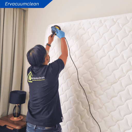 Ilustrasi Vacuum Kasur Deep Cleaning